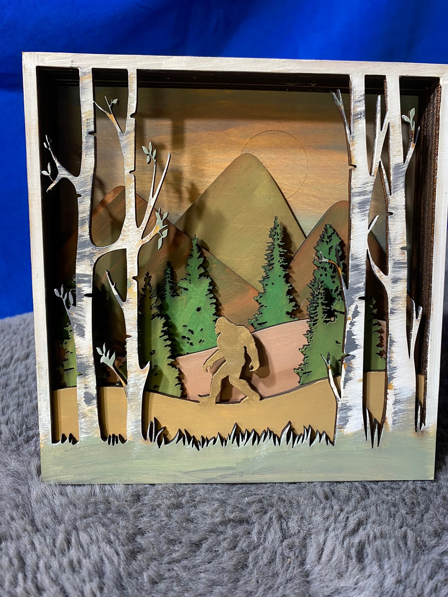 Layerd Wood Bigfoot Scene box